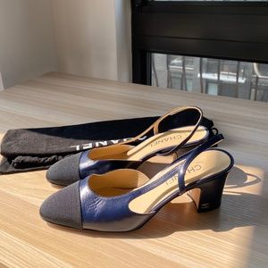 CHANEL - sling backs